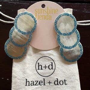 Sunshine Tienda wooden earrings